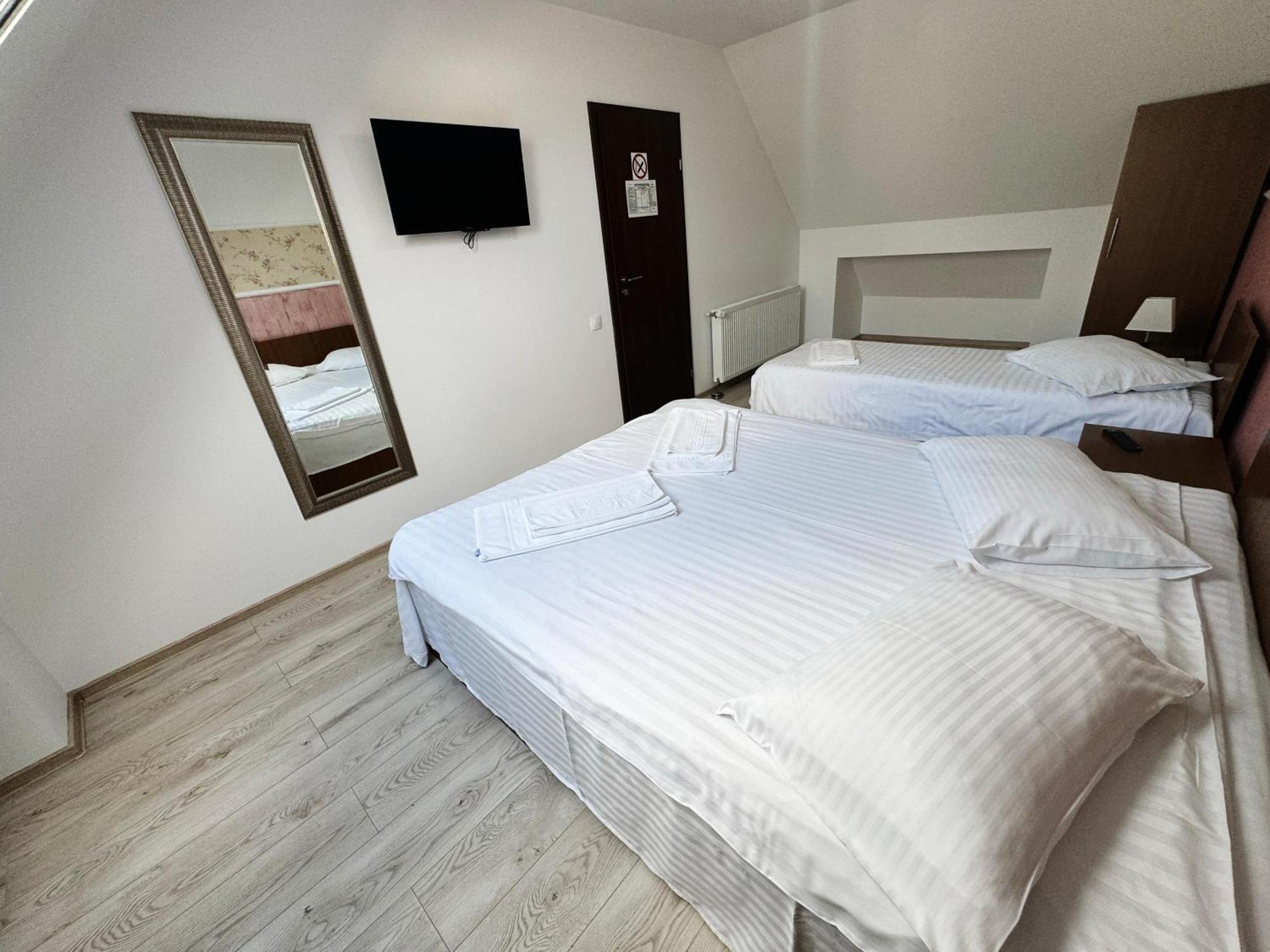 Carpathian Newstar Hotel ซีบิว ภายนอก รูปภาพ