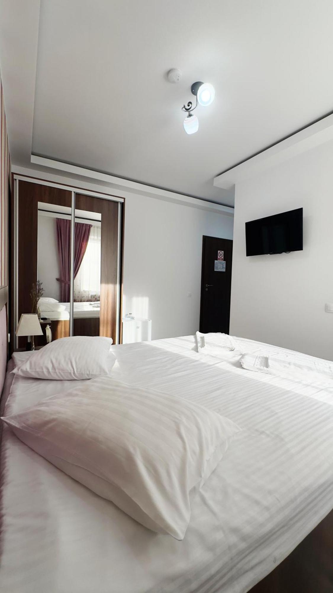 Carpathian Newstar Hotel ซีบิว ภายนอก รูปภาพ